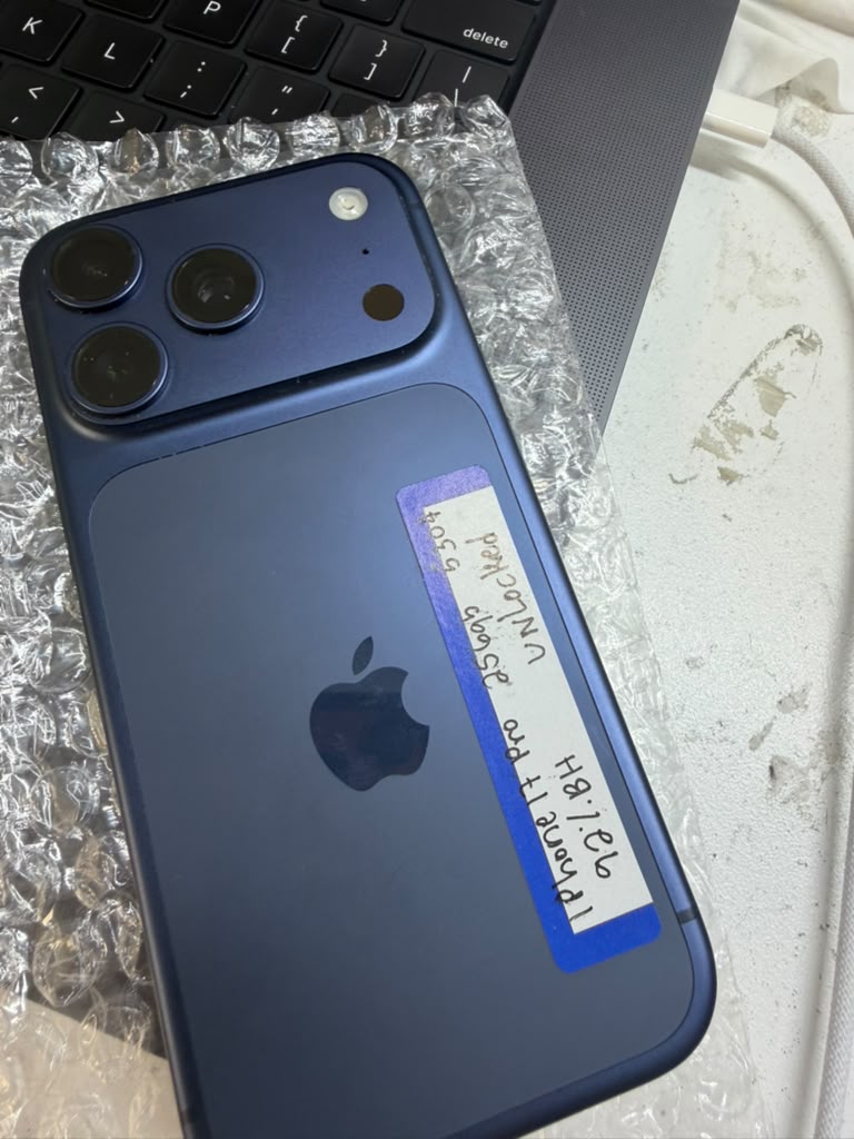 iPhone 17 Pro 256GB Deep Blue Unlocked