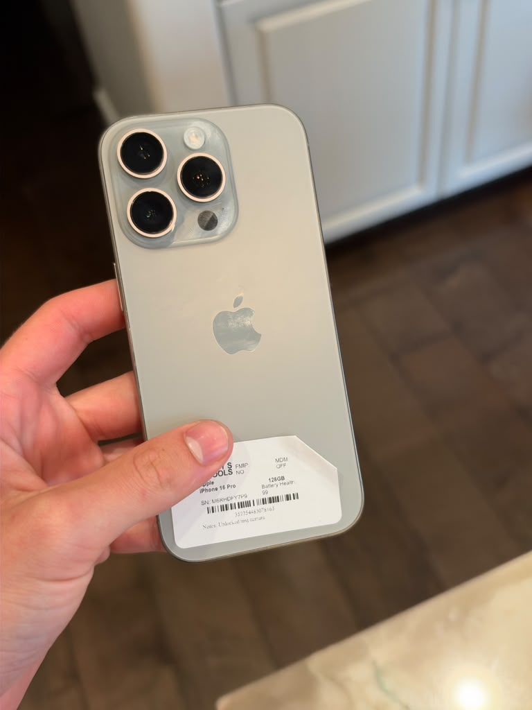 iPhone 16 Pro 128GB Natural Titanium